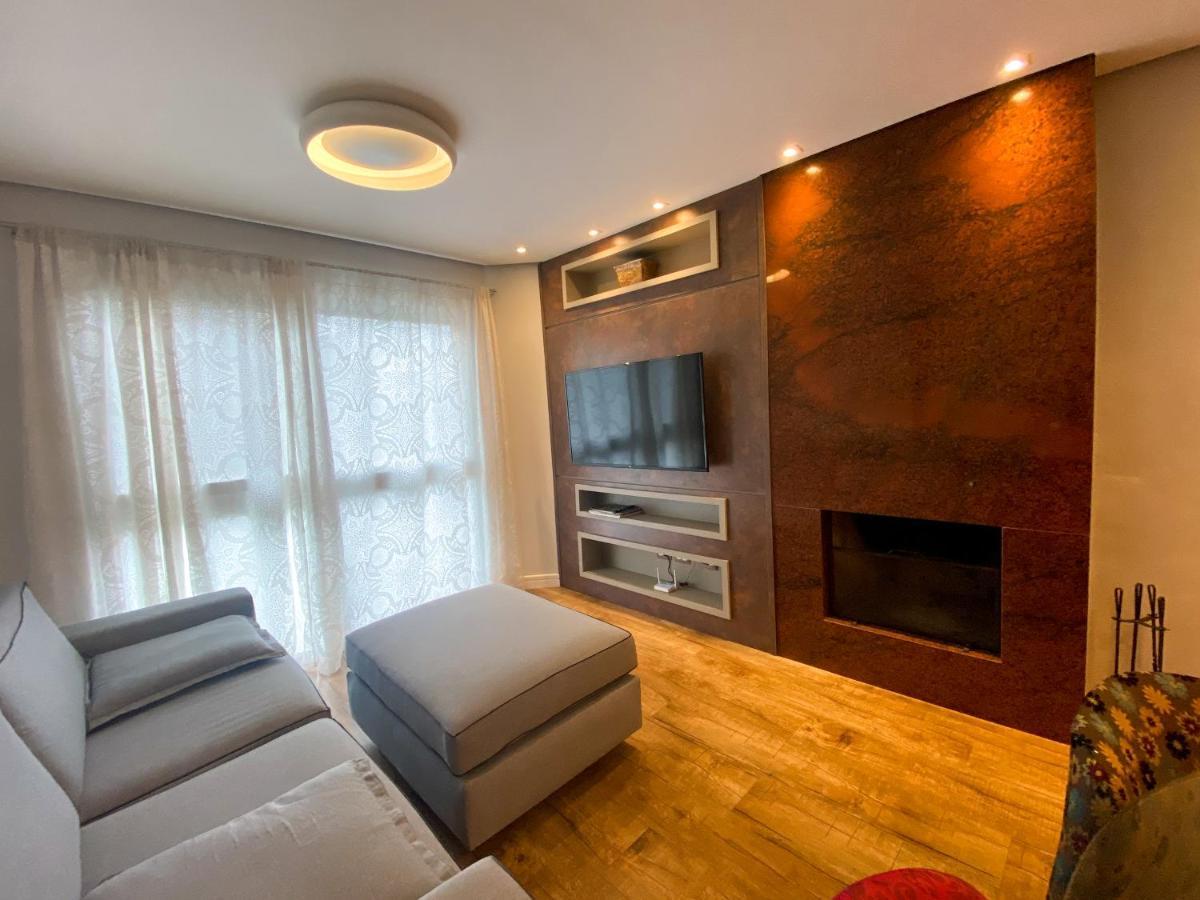 Duplex Com 03 Suites Em Gramado Eksteriør bilde